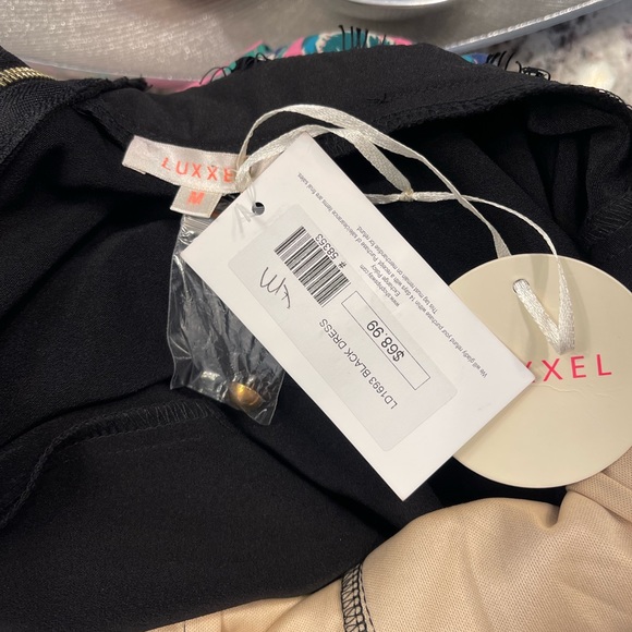 Luxxel Little black dress - Picture 4 of 9